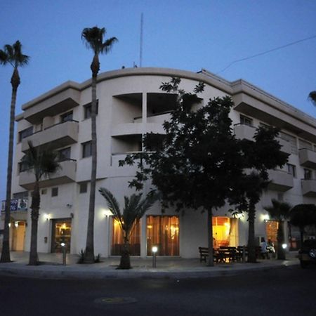 Elysso Hotel Larnaca Extérieur photo